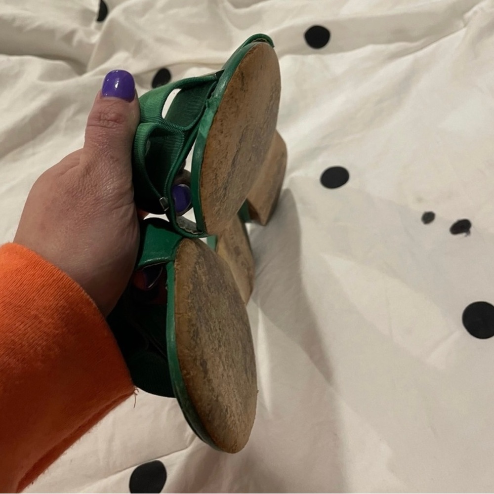 CHANEL EMERALD SANDALS - Picture 8 of 10